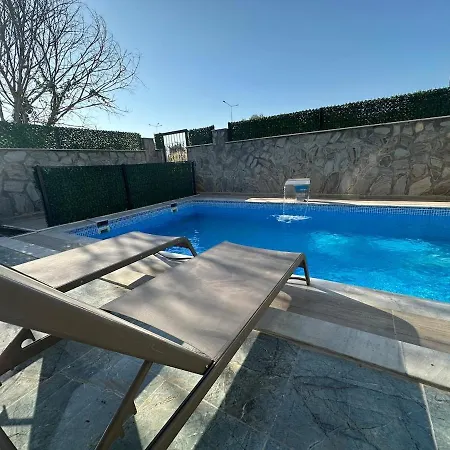 Villa With Private Pool Kuşadası